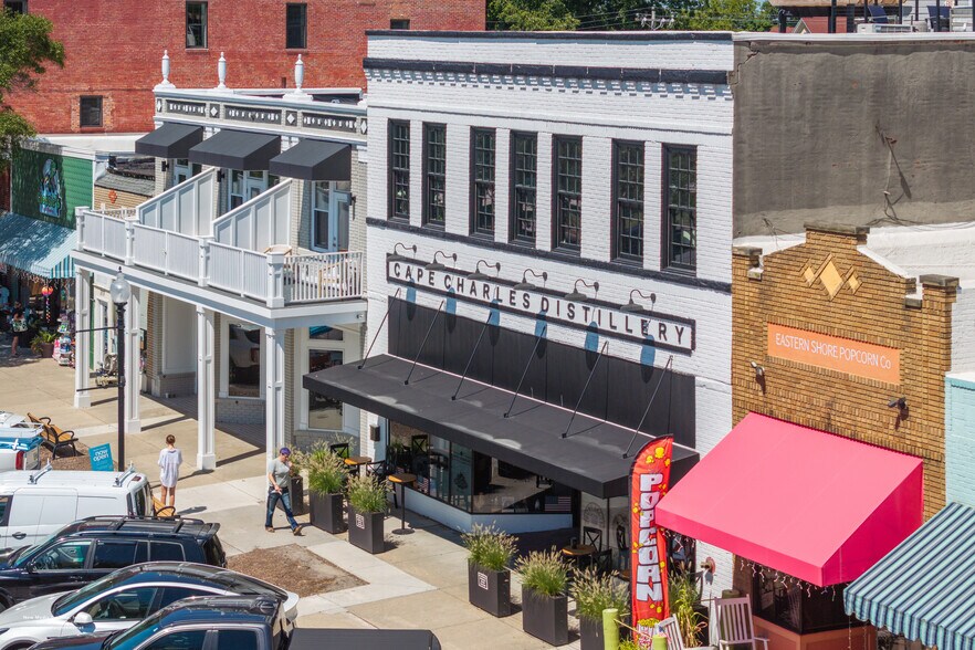 More Photos Of 225 Mason Ave, Cape Charles Storefront For Sale