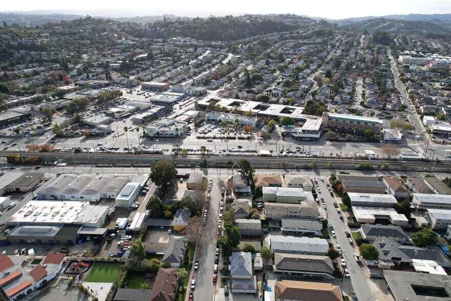 More Photos Of 19 E 41st Pl, San Mateo Apartments For Sale
