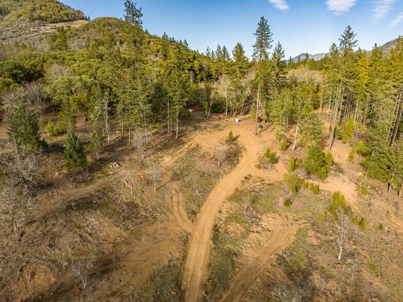 More Photos Of 0 Foothill blvd, Rogue River Land For Sale