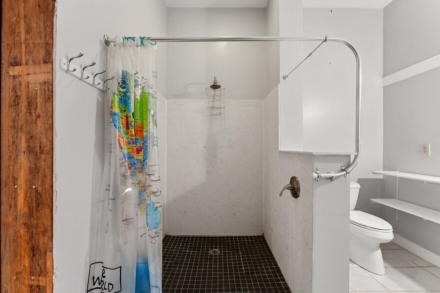 More Photos Of 1254 E 12th St, Oakland Apartments For Sale