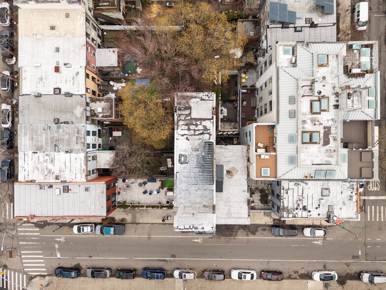 More Photos Of 187 Bond St, Brooklyn Apartments For Sale