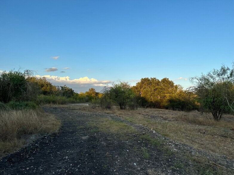More Photos Of 00 Hwy 90 w, Castroville Land For Sale