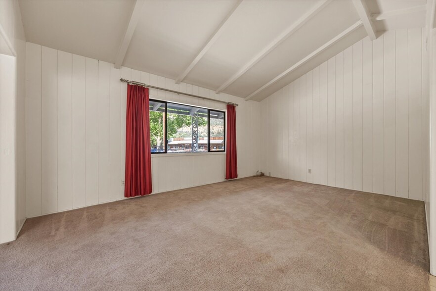 More Photos Of 16 Tobias St, Kernville Storefront Retail Residential For Sale