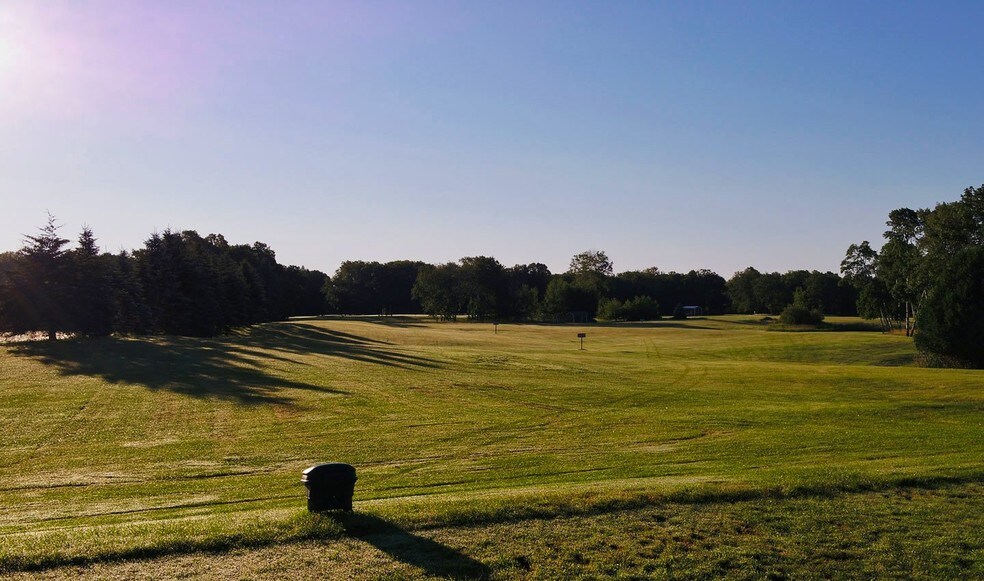 More Photos Of 31886 County Road 3, Eagle Bend Showroom For Sale