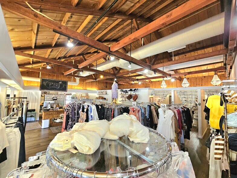 More Photos Of 250 Vallombrosa Ave, Chico Storefront Retail Office For Lease