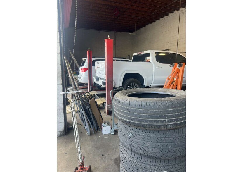 More Photos Of 2016 W Foothill Blvd, Upland Carwash For Lease