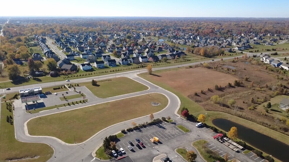 More Photos Of 7963 Paul Ave, Brownsburg Convenience Store For Sale
