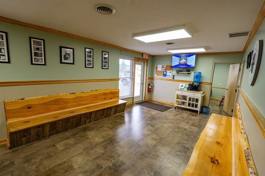 More Photos Of 191 Wallins Corners Rd, Amsterdam Healthcare For Sale