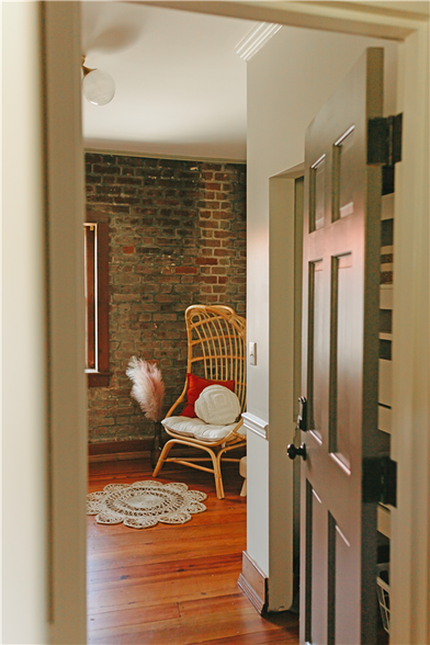 More Photos Of 182-184 E Bay St, Charleston Storefront Retail Office For Lease