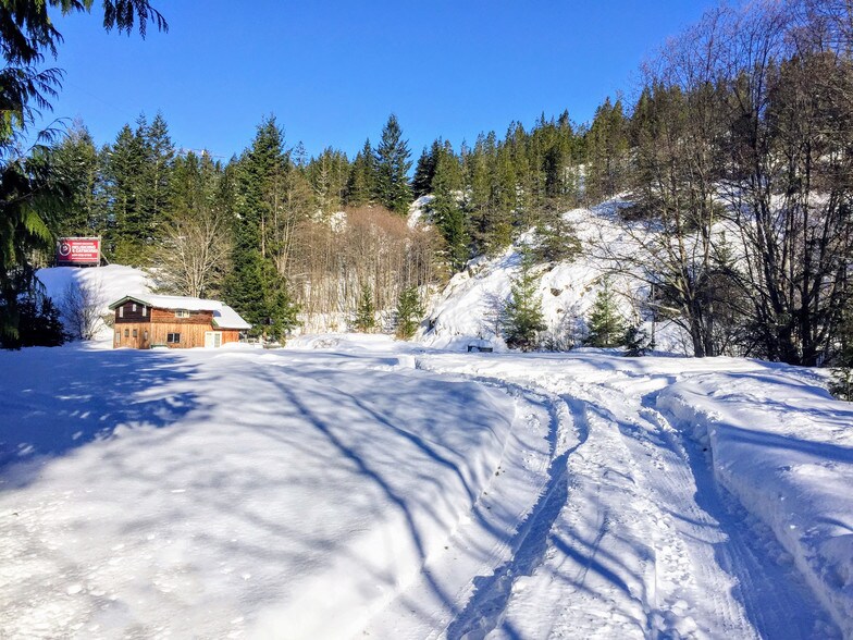 More Photos Of 60180-60188 Highway 99, Squamish Land For Sale