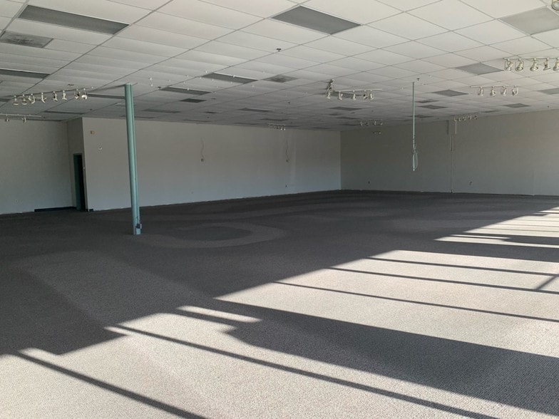 More Photos Of 50 S Blue Angel Pky, Pensacola Storefront For Lease