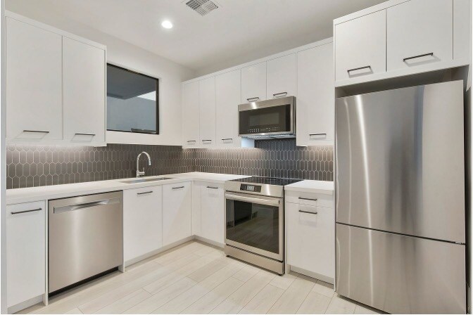 More Photos Of 1611 E Lamar Rd, Phoenix Apartments For Sale