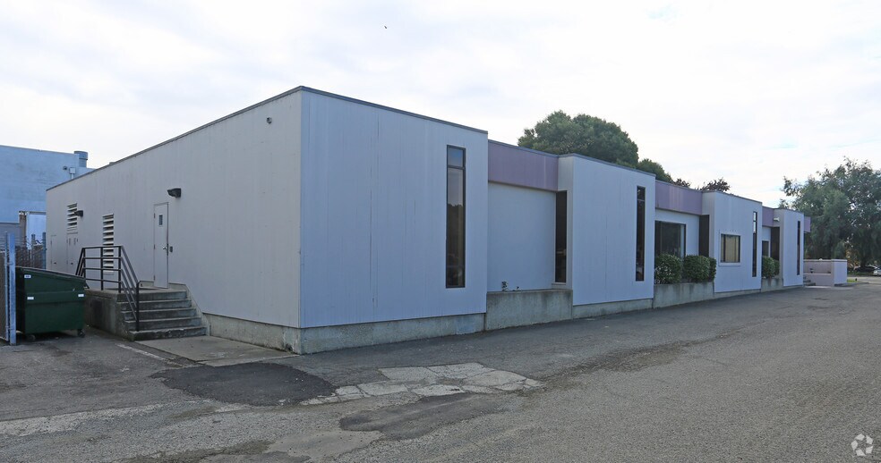 More Photos Of 20788 Corsair Blvd, Hayward Research And Development For Lease