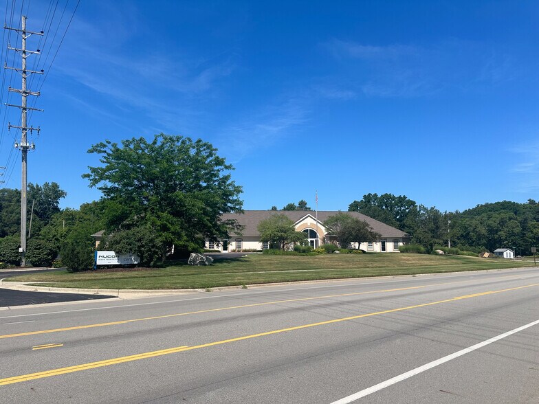 More Photos Of 4211 Division Ave, Comstock Park Office For Sale