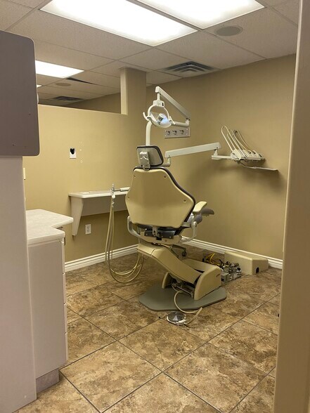More Photos Of 1345 E 3900 S, Salt Lake City Medical For Sale