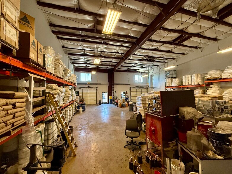 More Photos Of 190 N Cutler Dr, North Salt Lake Warehouse For Lease