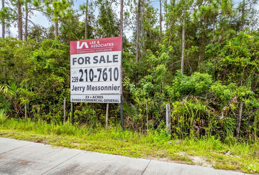 More Photos Of 13201 Saddle Rd, Fort Myers Land For Sale