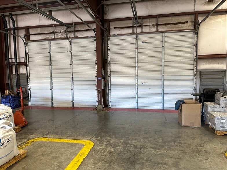 More Photos Of 2337 Thompson Way, Santa Maria Warehouse For Lease