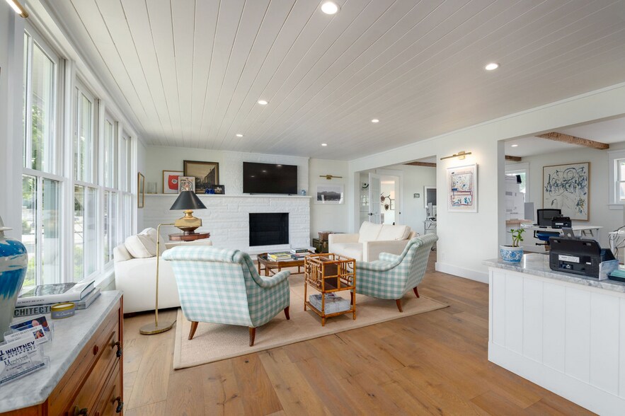 More Photos Of 3750 Teays Valley Rd, Hurricane Medical For Sale