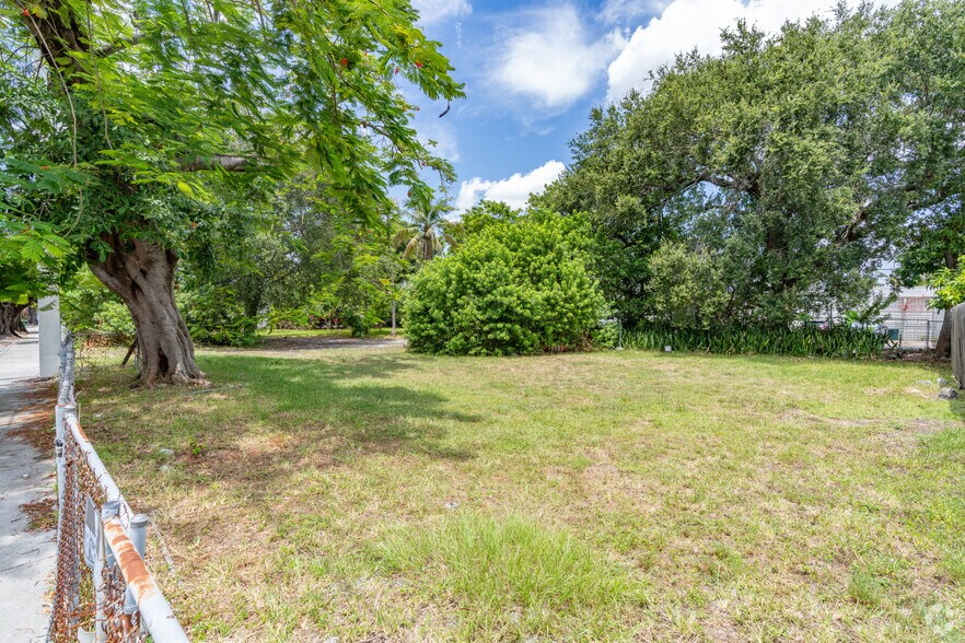 More Photos Of 145 NW 35th St, Miami Land For Sale