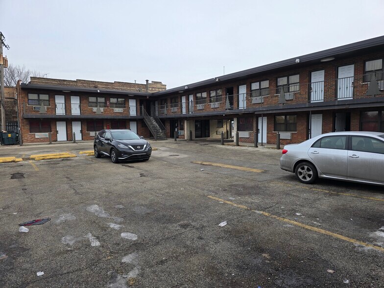 More Photos Of 9118 S Cottage Grove Ave, Chicago Hotel For Sale
