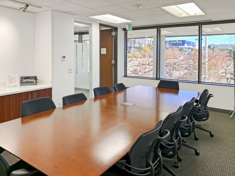 More Photos Of 8085 S Chester St, Centennial Coworking Space