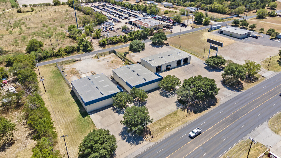 Primary Photo Of 3601 Highway 21 E, Bryan Auto Repair For Lease