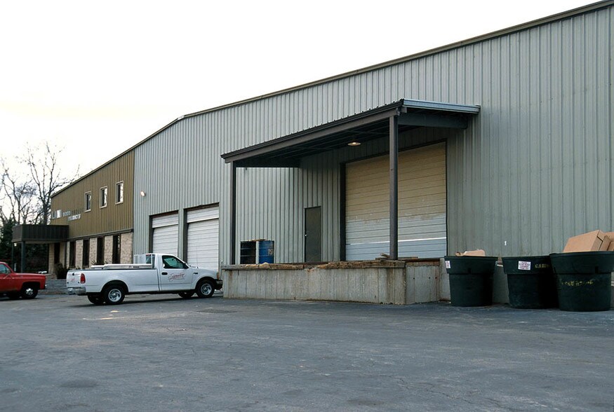 More Photos Of 1 Lami Industrial Dr, Saint Peters Warehouse For Sale