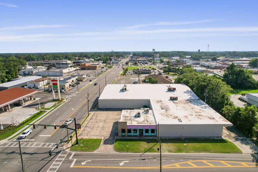 More Photos Of 298 W Orange St, Jesup Restaurant For Sale