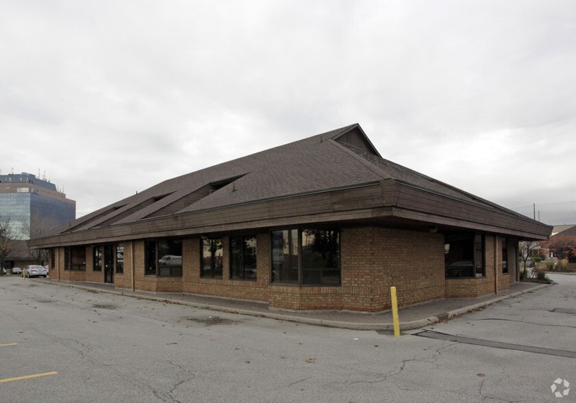 More Photos Of 5 Director Ct, Vaughan Unknown For Lease