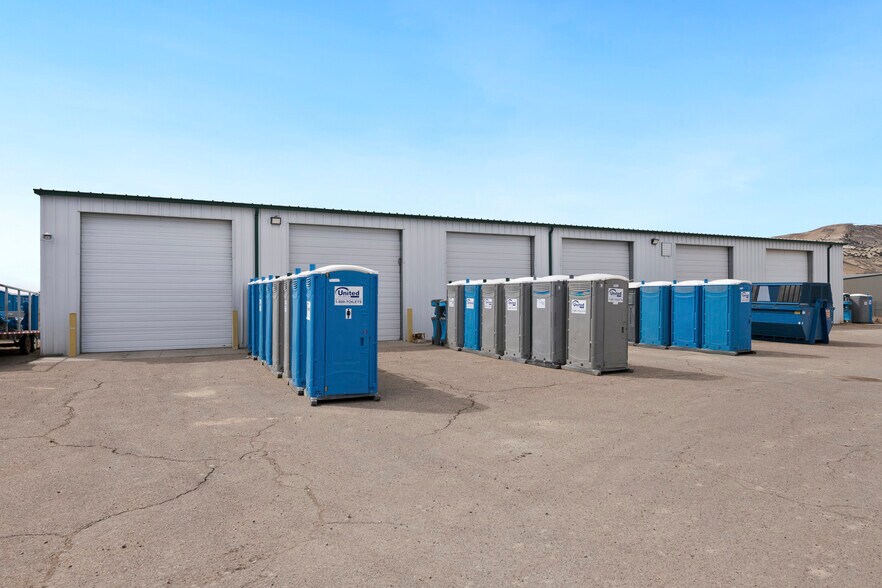 More Photos Of 44-46 Wilkins Peak Dr, Rock Springs Warehouse For Sale