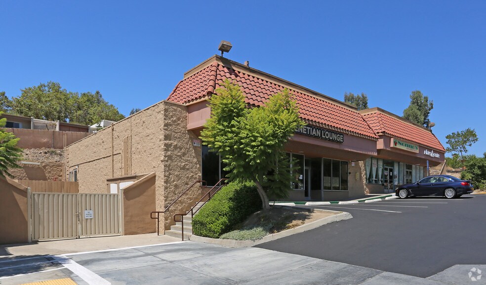 More Photos Of 5260-5316 Baltimore Dr, La Mesa Unknown For Lease