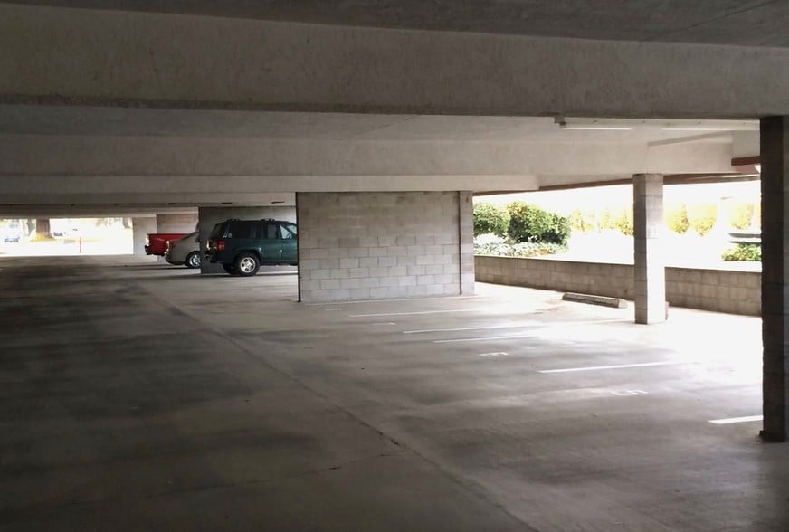 More Photos Of 2335 American River Dr, Sacramento Office For Lease