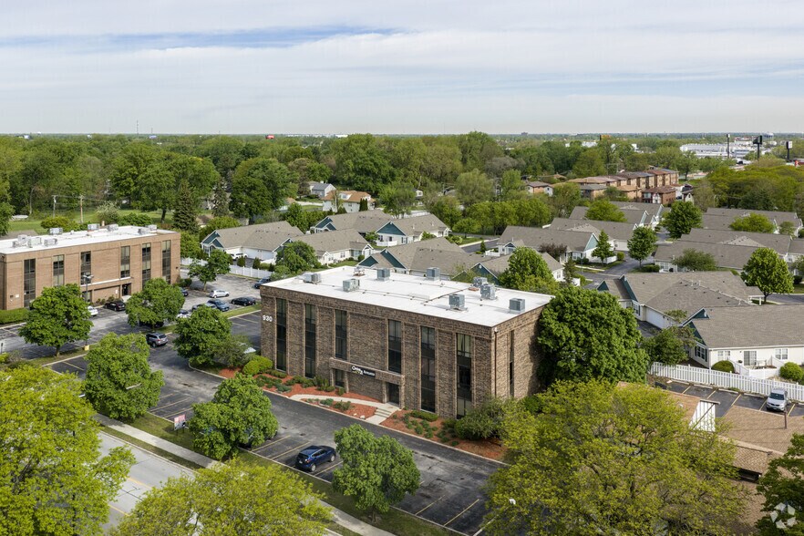 More Photos Of 930 W 175th St, Homewood Office For Sale