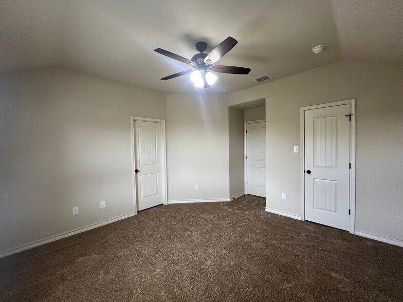 More Photos Of 6306 Luglio Ln, San Antonio Apartments For Sale