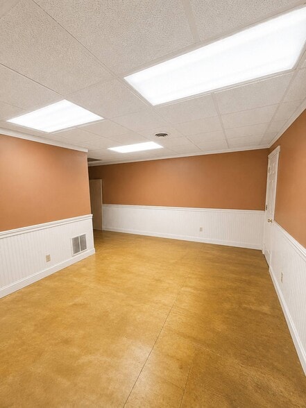 More Photos Of 12 Pierce Ave, Trenton Warehouse For Sale