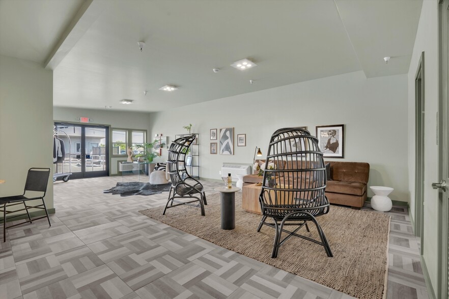 More Photos Of 640 State Highway 12, Rio Vista Hotel For Sale