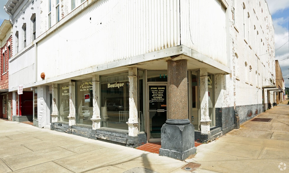 More Photos Of 1101 Noble St, Anniston General Retail For Sale