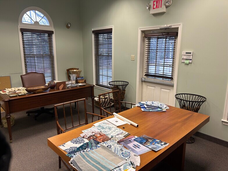 More Photos Of 1301 Lancaster Ave, Berwyn Office For Lease