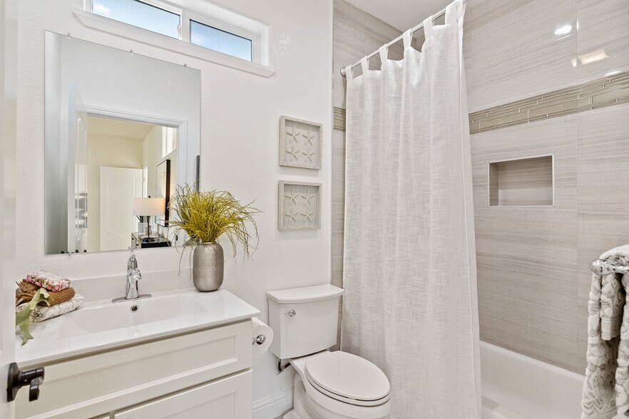 More Photos Of 1006 Court Ln, Concord Apartments For Sale