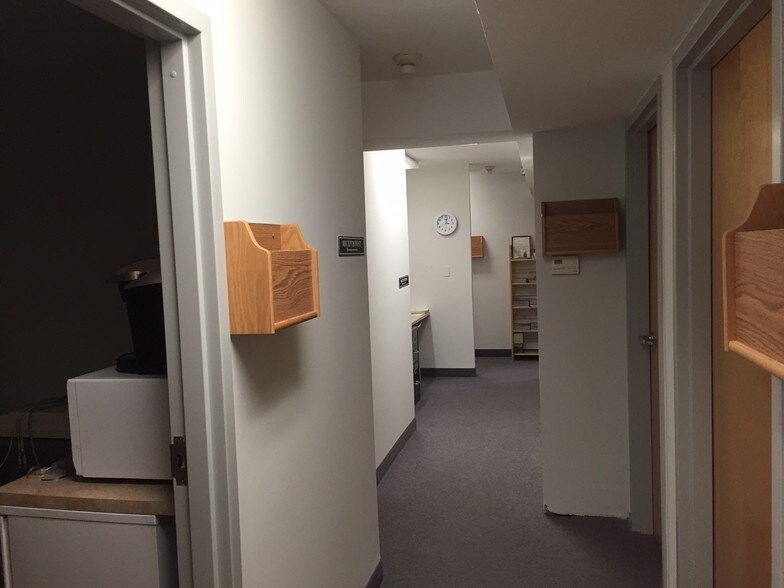 More Photos Of 100 Smithfield Ave, Pawtucket Medical For Sale