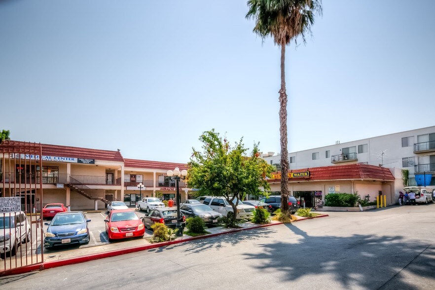 More Photos Of 521-545 S Alvarado St, Los Angeles General Retail For Lease