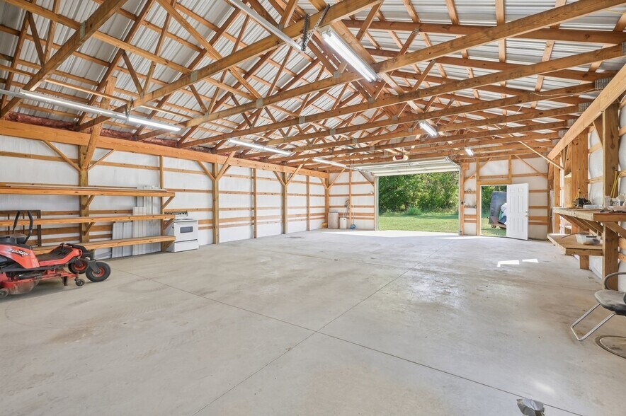 More Photos Of 4650 Highway 52, Loretto Apartments For Sale