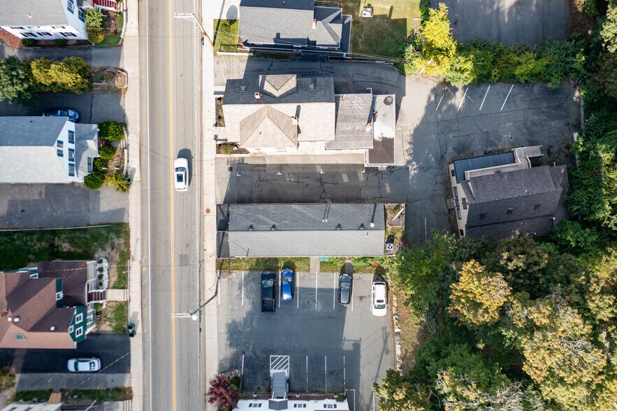 More Photos Of 24 Samoset St, Plymouth Freestanding For Sale