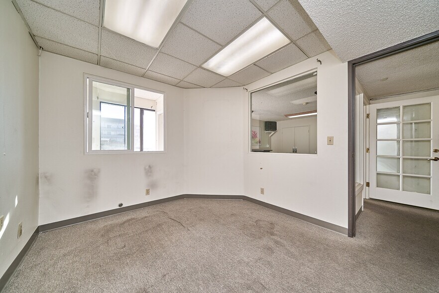 More Photos Of 3361 W 1st St, Los Angeles Unknown For Lease