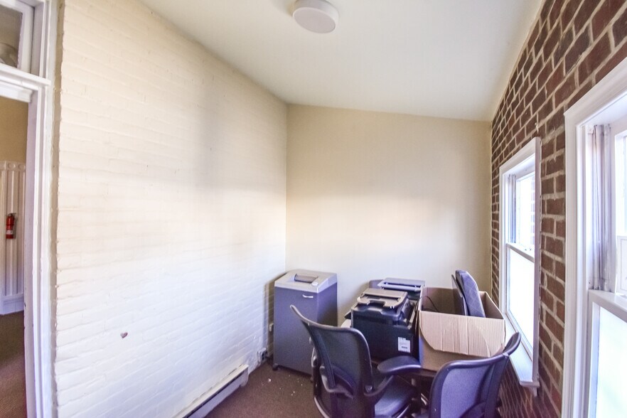 More Photos Of 1511 King St, Alexandria Office Residential For Lease