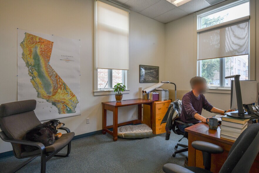 More Photos Of 100 Union St, Nevada City Office For Sale