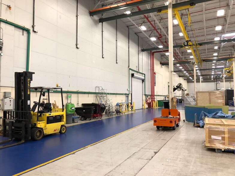 More Photos Of 2615 94th St SW, Everett Manufacturing For Lease