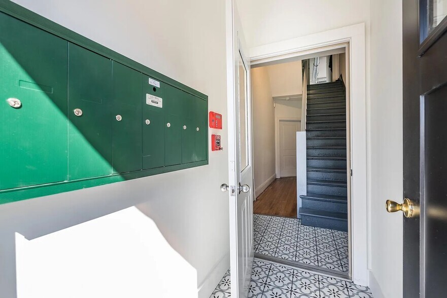 More Photos Of 514 State St, Hudson Apartments For Sale