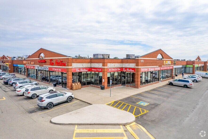 More Photos Of 1170 Burnhamthorpe Rd W, Mississauga General Retail For Lease